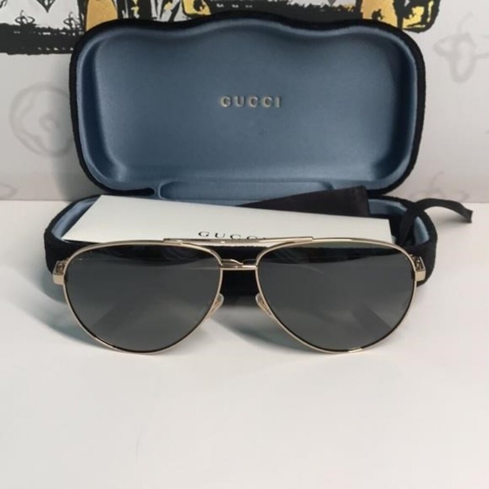 ✨ Brand New Gucci GG0137S 002 Aviator Sunglasses – Gold Frame with Grey Lenses ✨ - Picture 5 of 13